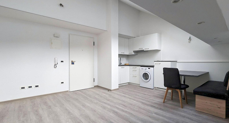 grosszügige 2-Zimmer-Wohnung im Zentrum grosszügige 2-Zimmer-Wohnung im Zentrum Bild