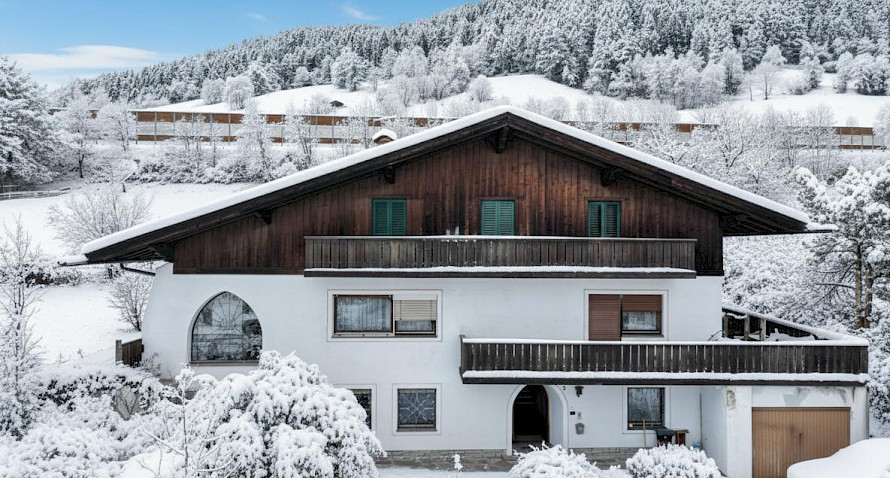 Exklusives Anwesen in ausgezeichneter Wohnlage! Exklusives Anwesen in ausgezeichneter Wohnlage! Bild