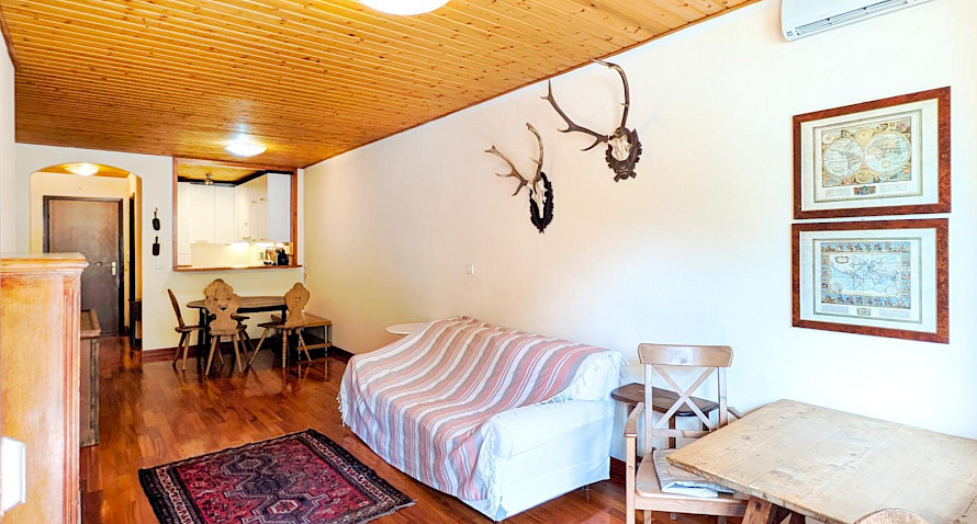 gemütliche 2½-Z-W mit Stellplatz gemütliche 2½-Z-W mit Stellplatz Bild