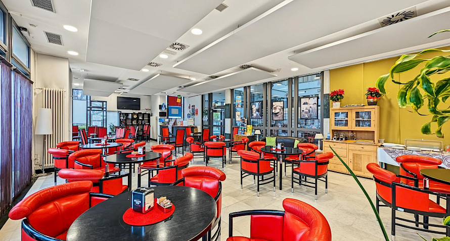Cafè/Restaurant im Stadttheater zu verpachten Cafè/Restaurant im Stadttheater zu verpachten Bild