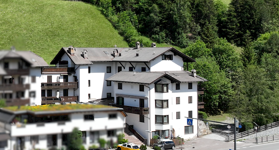 Gelegenheit: 4-Z-W im letzten Stock Gelegenheit: 4-Z-W im letzten Stock Bild