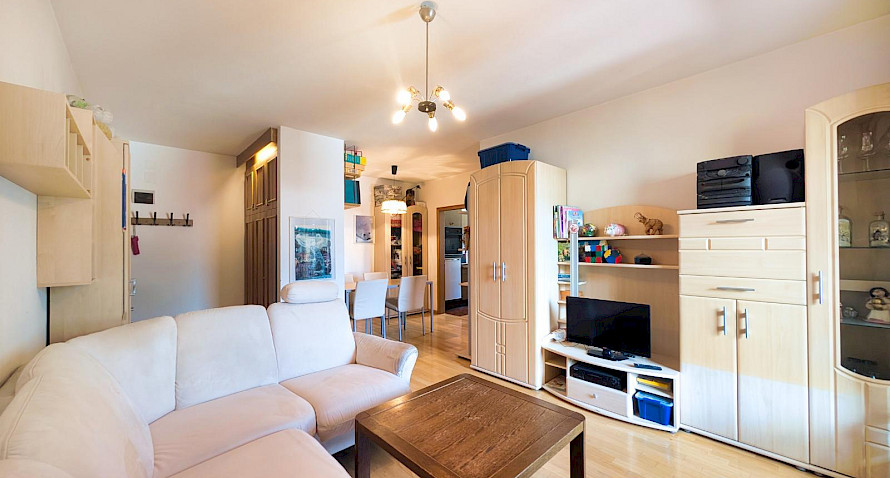 komplette 2-Z-Wohnung mit Stellplatz, Keller und Dachboden komplette 2-Z-Wohnung mit Stellplatz, Keller und Dachboden Bild